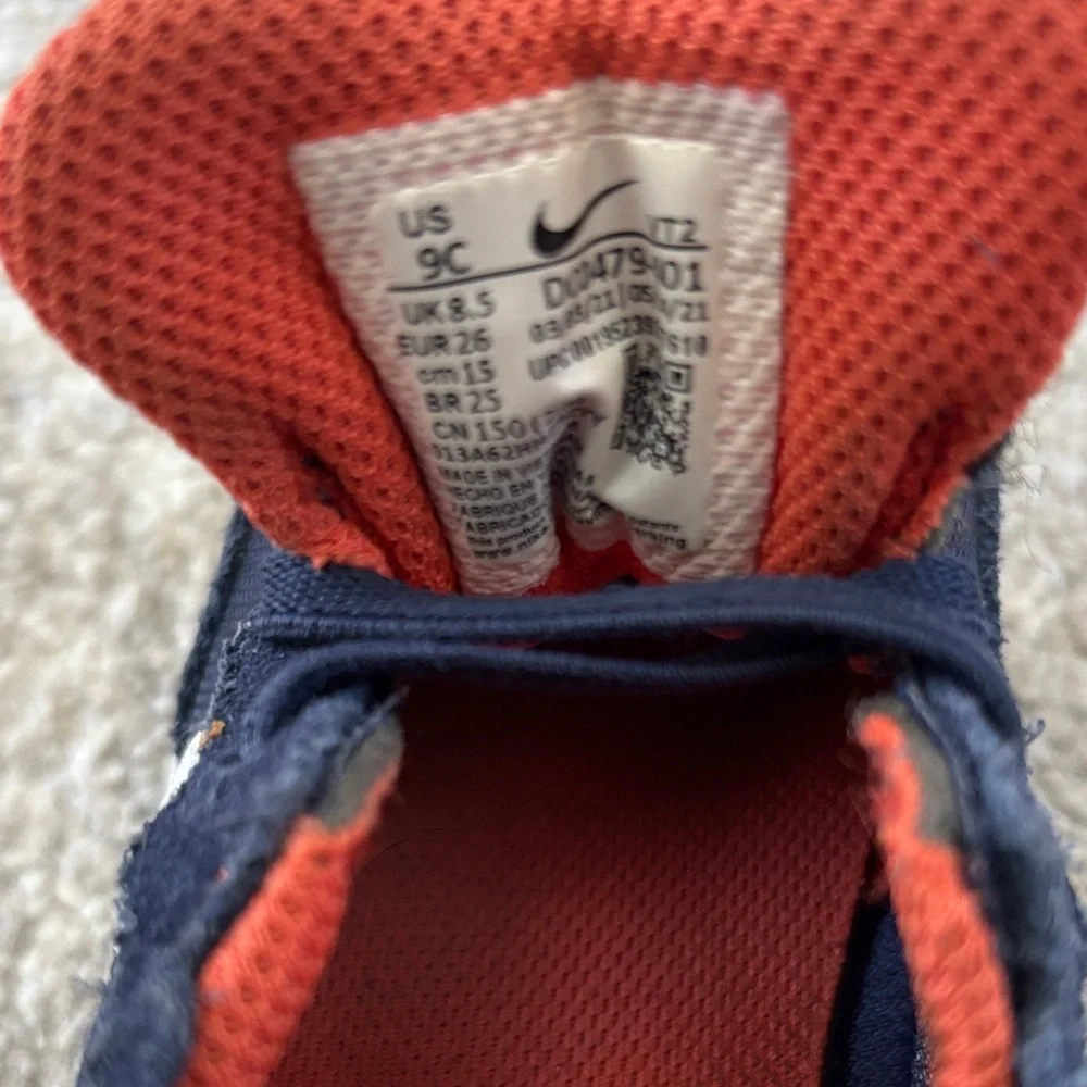 Nike Kids Navy and Orange Sneakers - Picture 5 of 5
